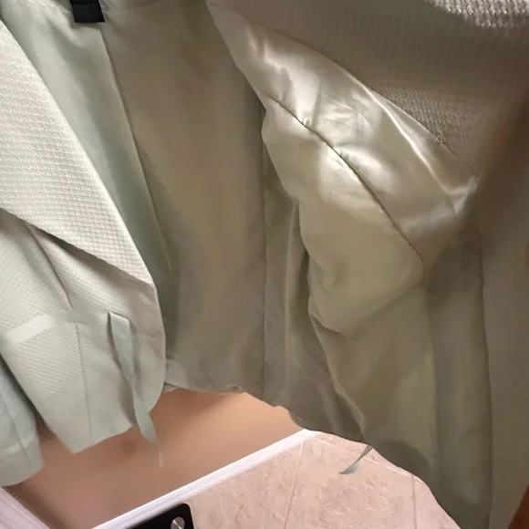 UNIQUE Blacker by Stanley Blacker Light Sage Skirt Suit Set - Picture 8 of 15